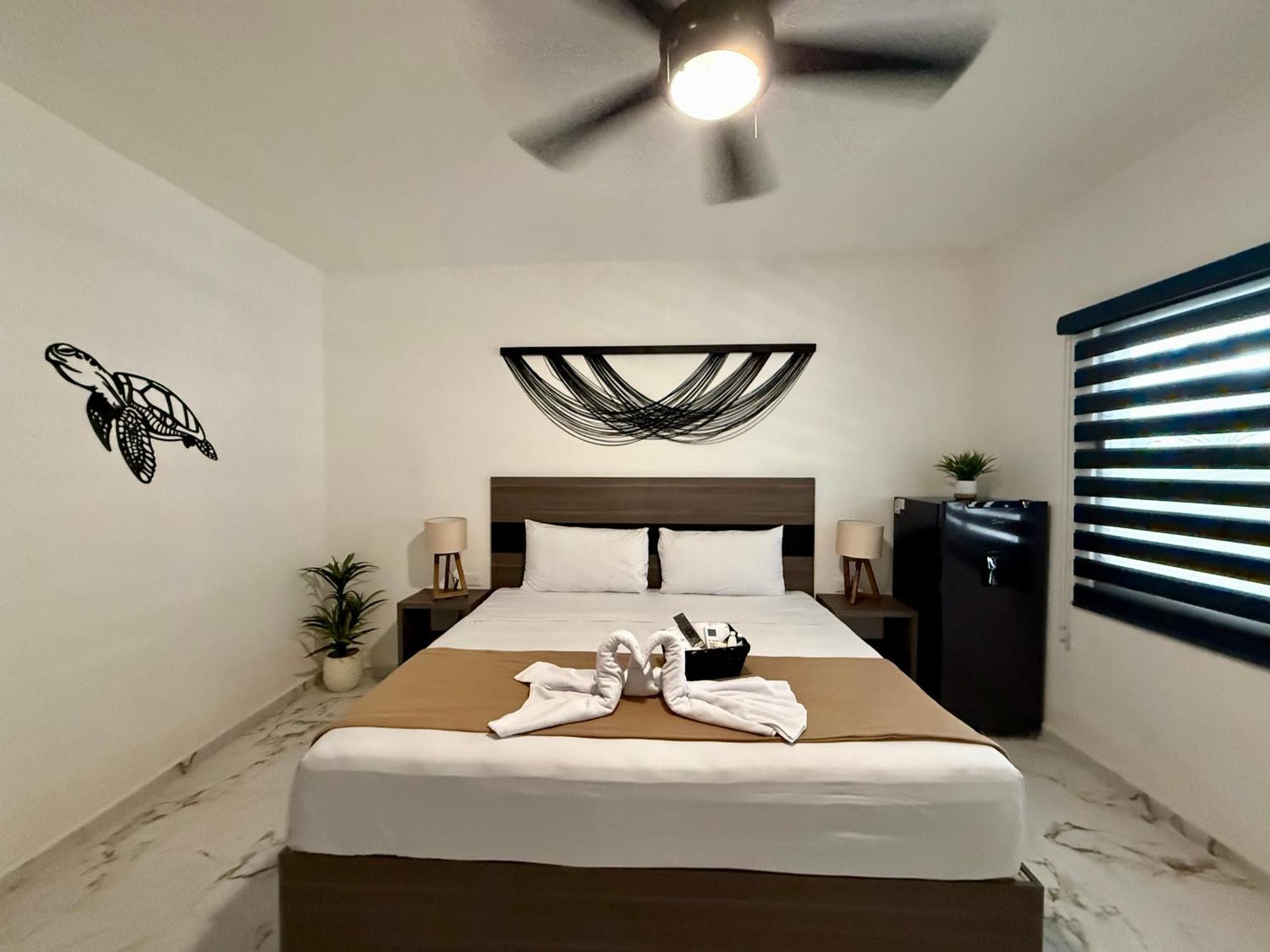 Hotel Casa Tortuga 5Th Ave Playa del Carmen Esterno foto