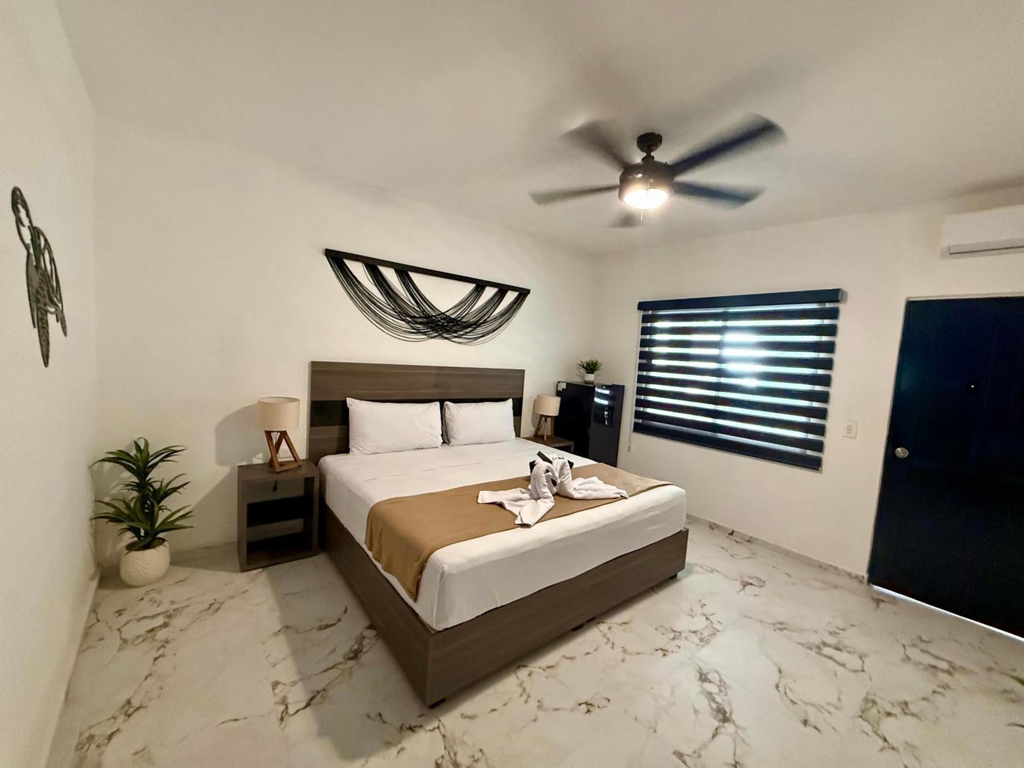Hotel Casa Tortuga 5Th Ave Playa del Carmen Esterno foto
