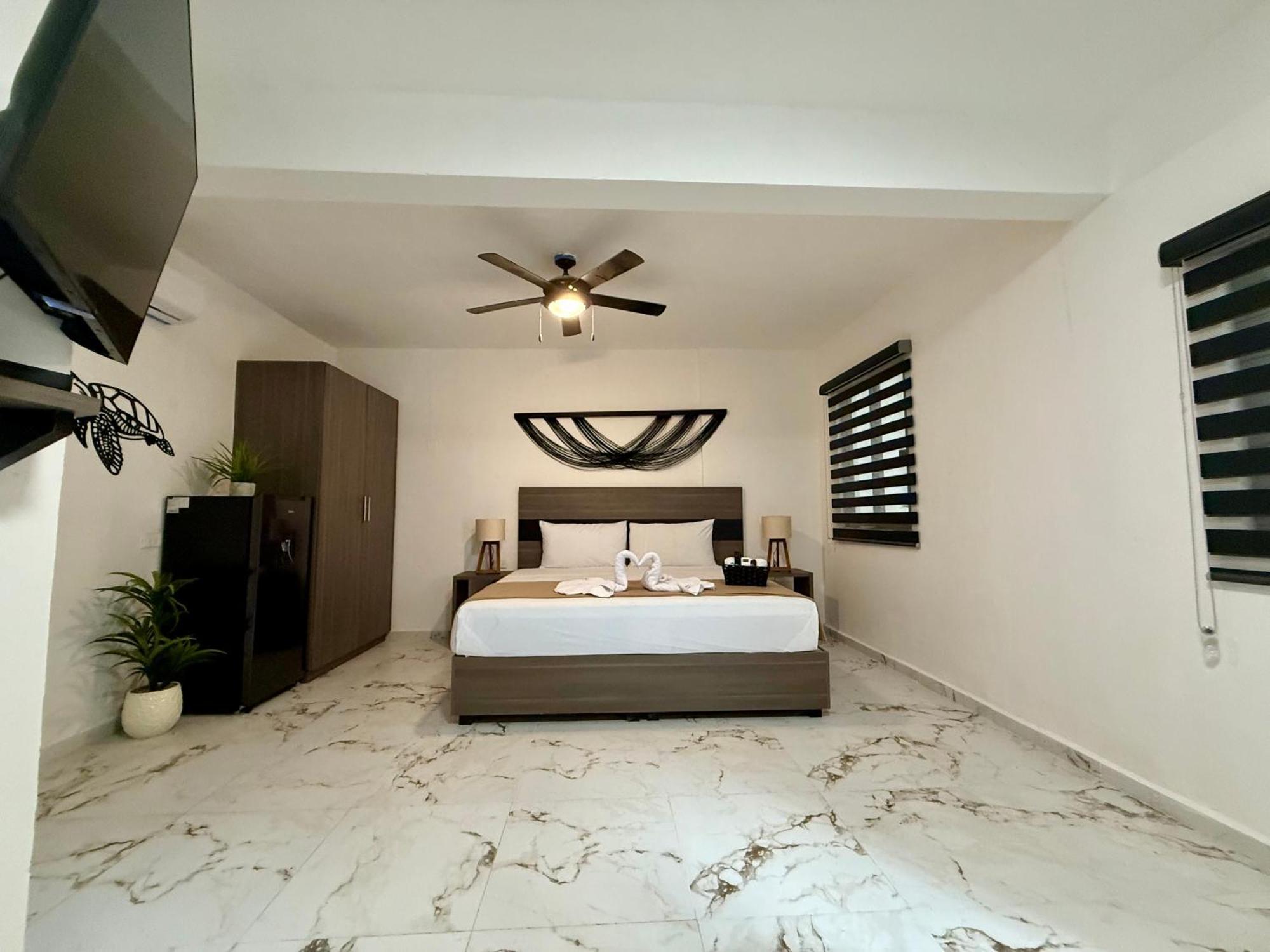 Hotel Casa Tortuga 5Th Ave Playa del Carmen Esterno foto