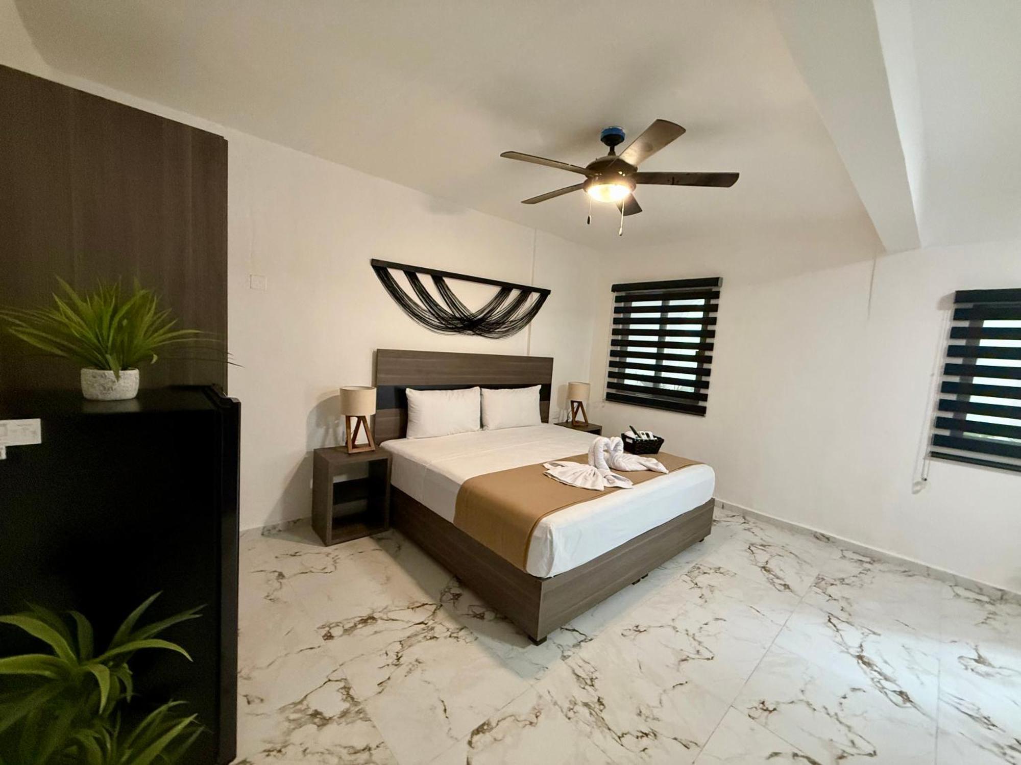 Hotel Casa Tortuga 5Th Ave Playa del Carmen Esterno foto